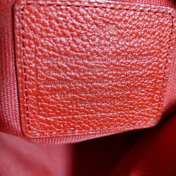 Coach Crossbody Handbag .....Gently Used....Excellent Condition - Picture 9 of 10